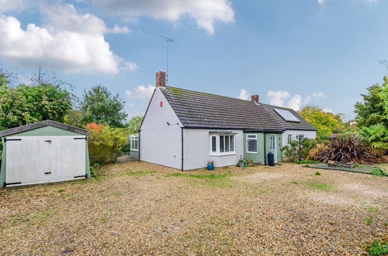 4 bed detached house for sale in Berkeley Heath, Berkeley GL13, £