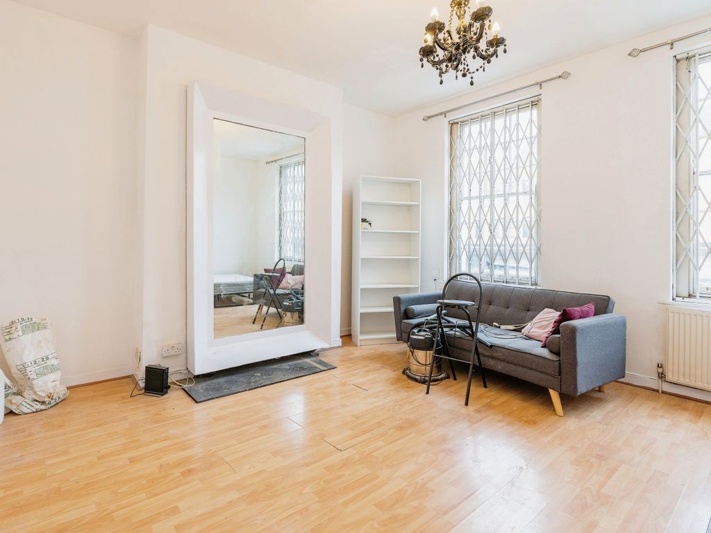 2 bed flat to rent in Camden High Street, London NW1, £2,250 pcm Zoopla