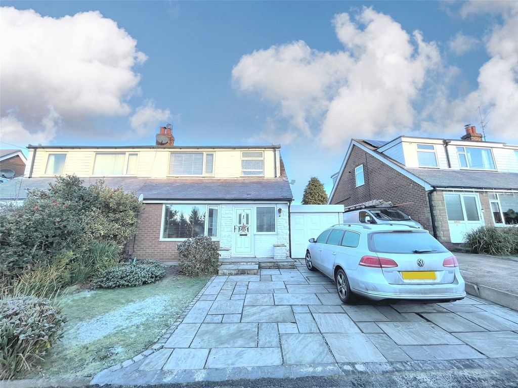 3 bed semidetached house for sale in Pickering Fold, Blackburn