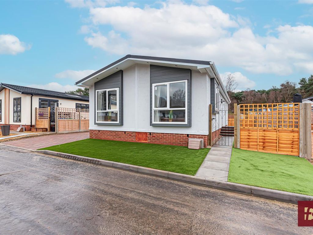 New home, 2 bed bungalow for sale in Badgerwood Park, West Road, Wokingham RG40 Zoopla