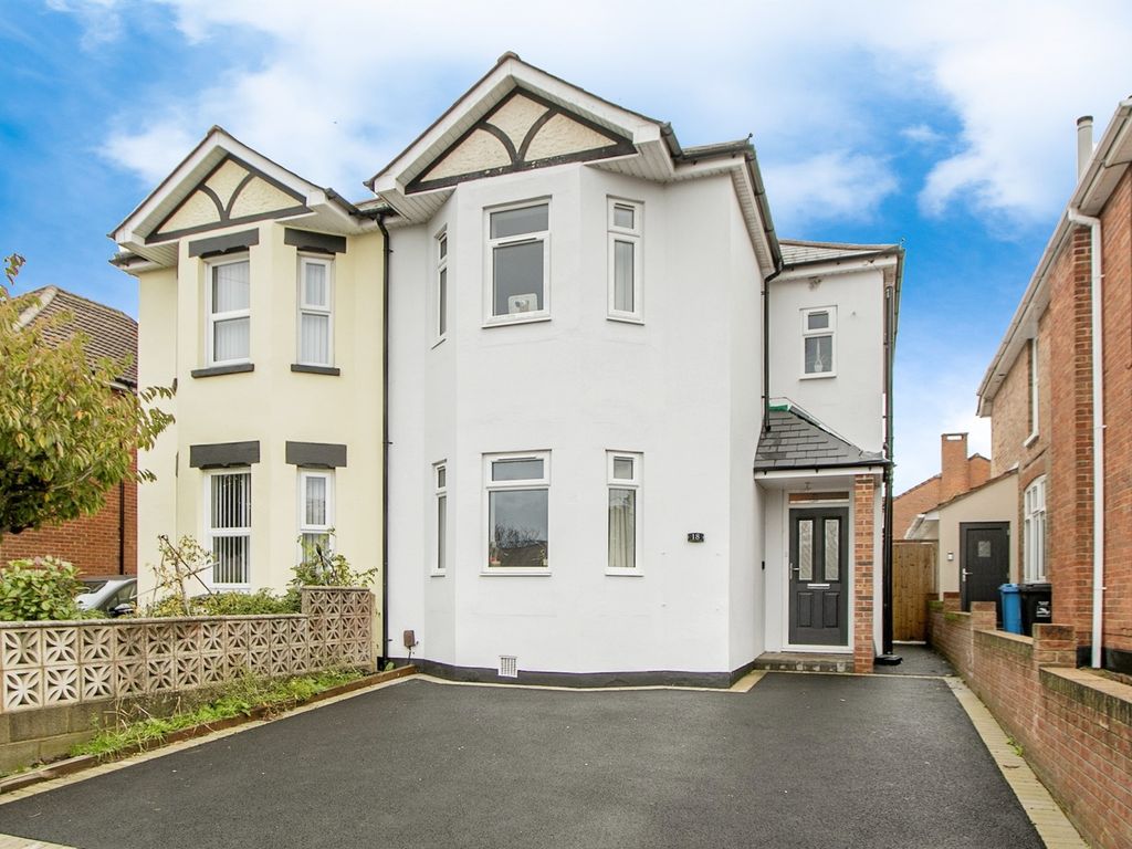 4 bed semidetached house for sale in Layton Road, Parkstone, Poole