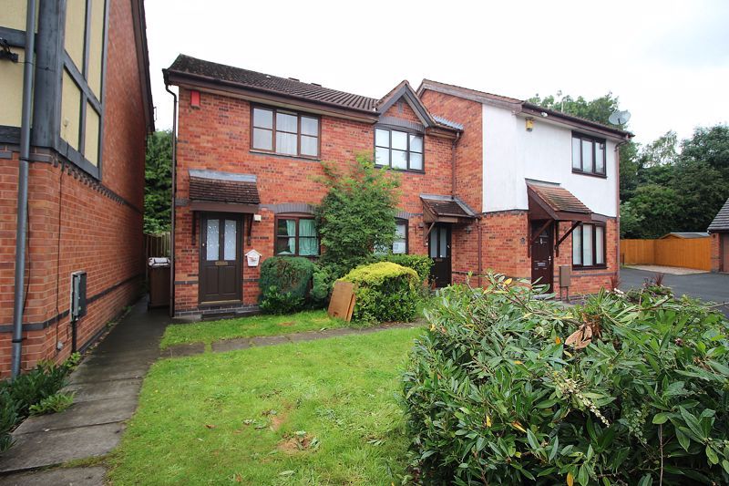 2 bed semidetached house to rent in Grantown Grove, Bloxwich, Walsall