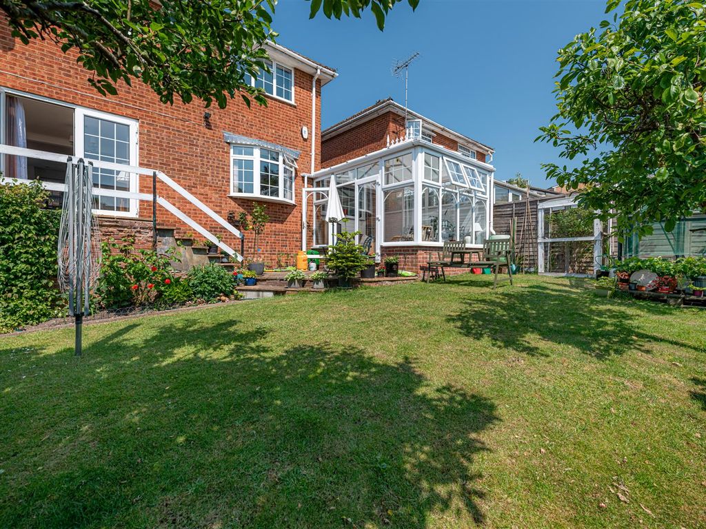 4 bed detached house for sale in Kendalls Close, High HP13, £650,000 Zoopla