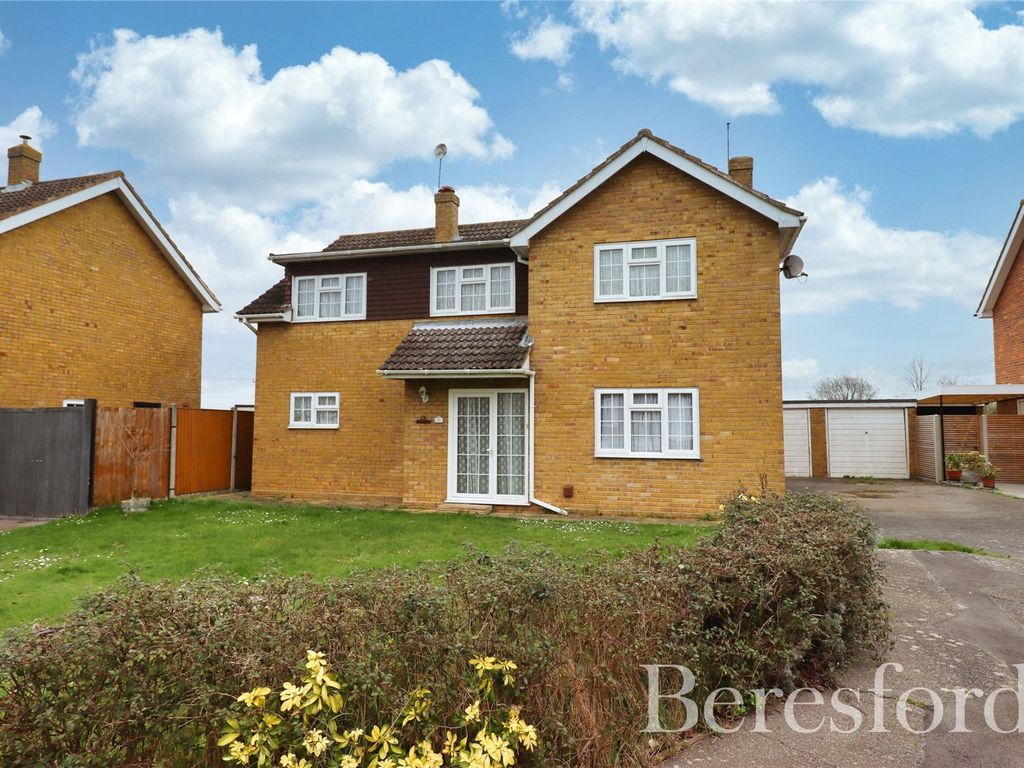 4 bed detached house for sale in Kings Walk, Tollesbury CM9, £400,000