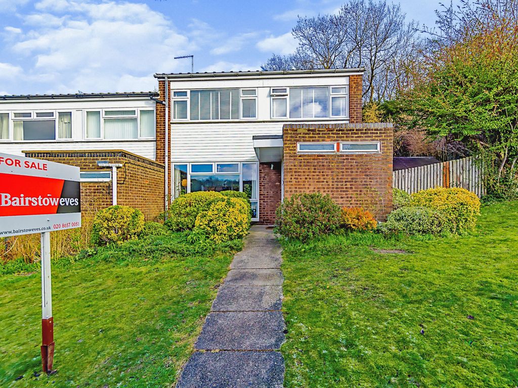 3 bed end terrace house for sale in Markfield, Court Wood Lane, Croydon