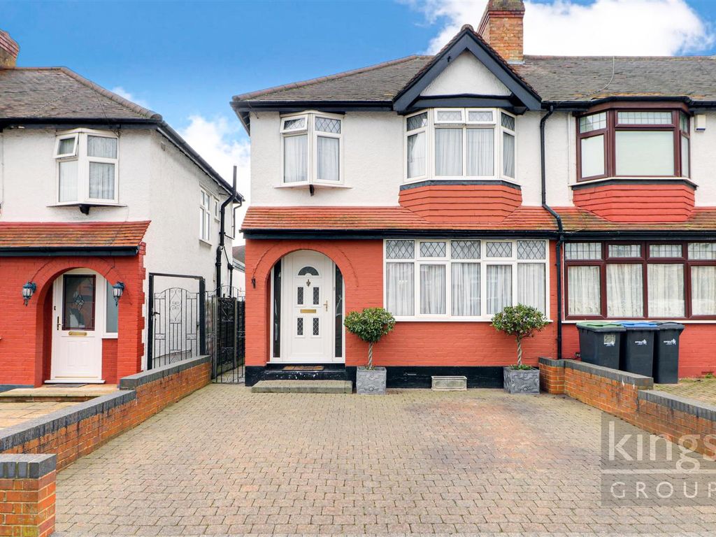 3 bed end terrace house for sale in Harrow Drive, Edmonton N9 Zoopla
