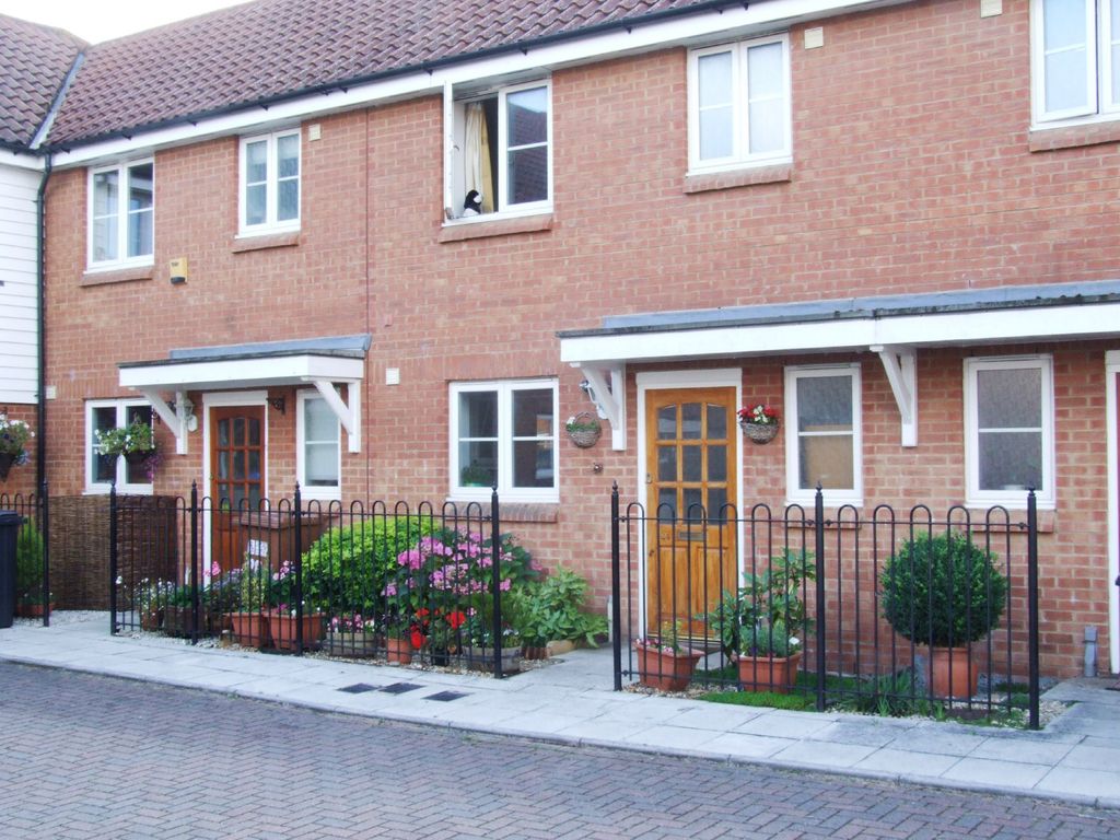 3 bed terraced house to rent in Chambers Grove, Welwyn Garden City