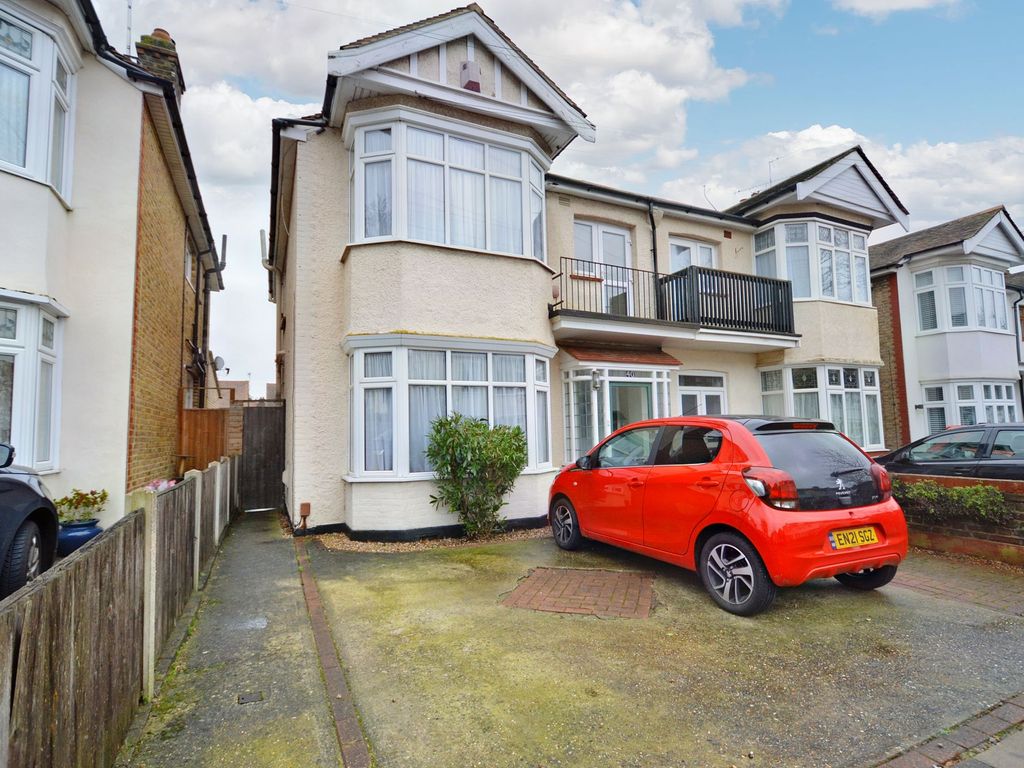 4 bed semidetached house for sale in Brunswick Road, SouthendOnSea SS1 Zoopla