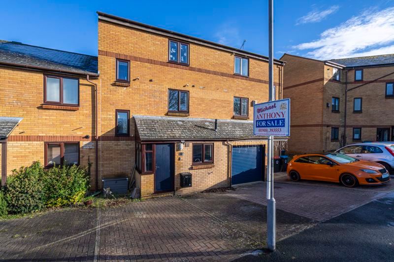 4 bed town house for sale in Bridge Street, New Bradwell, Milton Keynes