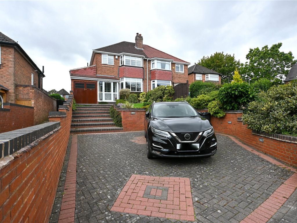 3 bed semidetached house for sale in Church Hill, Northfield