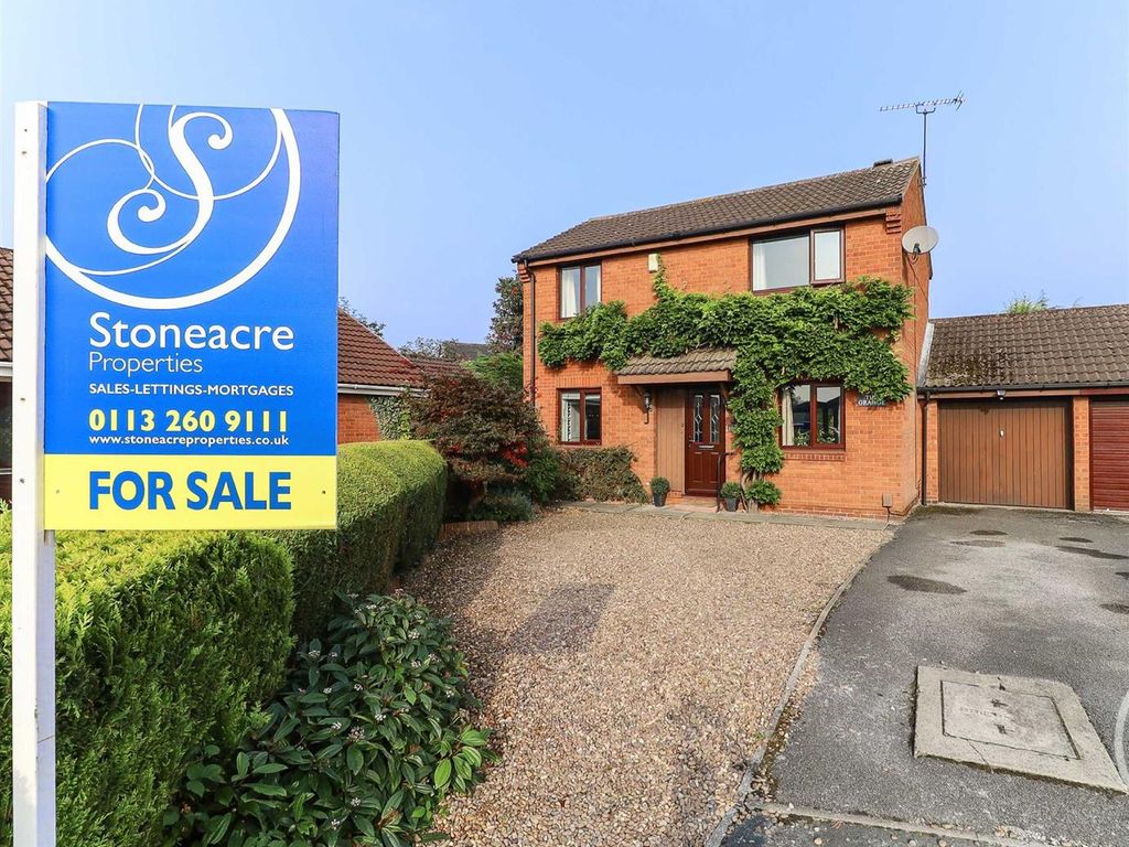 3 bed detached house for sale in Hertford Fold, Leeds LS15 Zoopla