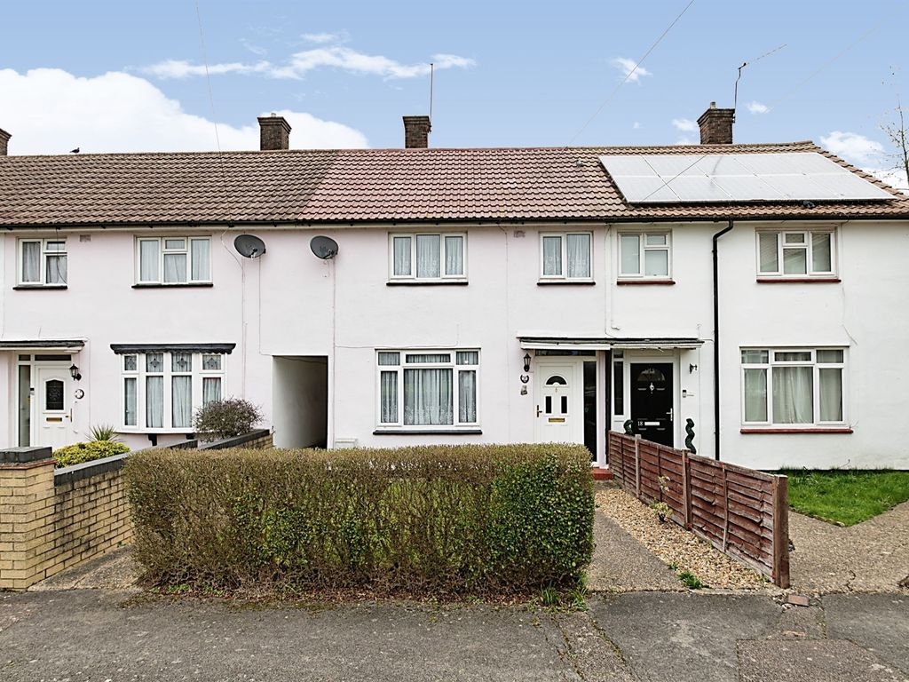 3 bed terraced house for sale in Knebworth Path, Borehamwood WD6 Zoopla