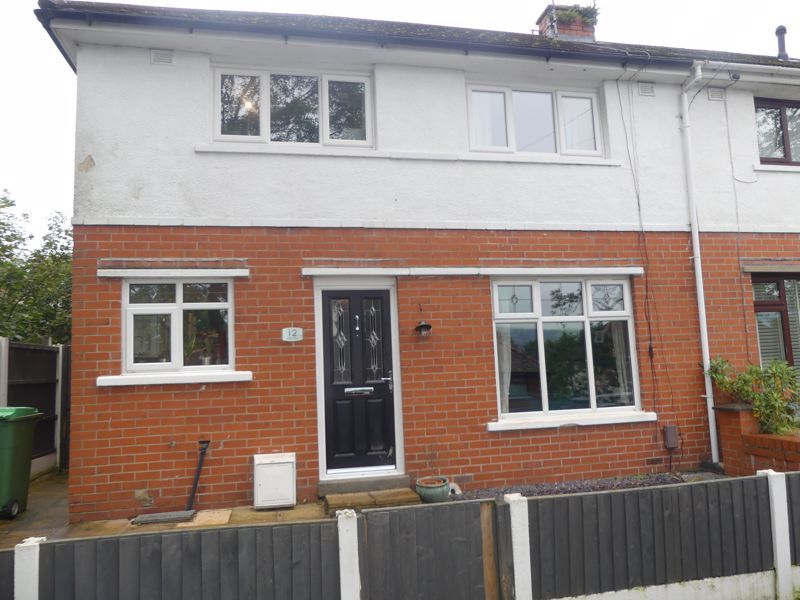 2 bed terraced house for sale in Eden Way, Shaw, Oldham OL2, £169,950