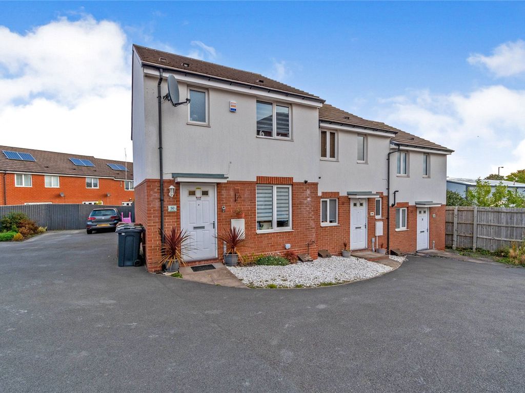 3 bed end terrace house for sale in Lakelot Close, Willenhall, West Midlands WV12 Zoopla