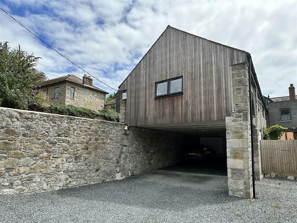 2 bed flat for sale in Lady Street, Helston TR13 Zoopla