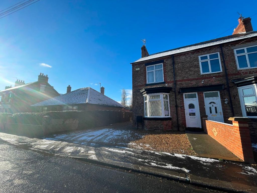 2 bed semidetached house to rent in Keats Court, Milton Street