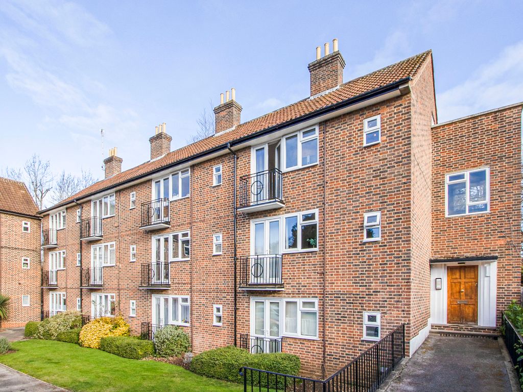 1 bed flat to rent in Westall Close, Hertford, Hertfordshire SG13, £975