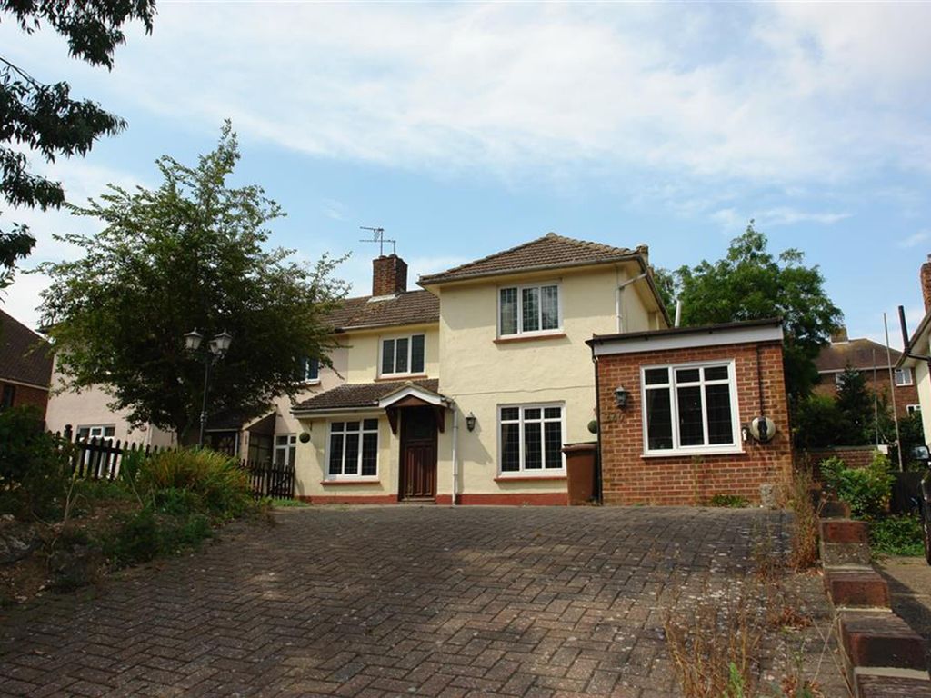 4 bed semidetached house for sale in Churchill Avenue, Chatham ME5