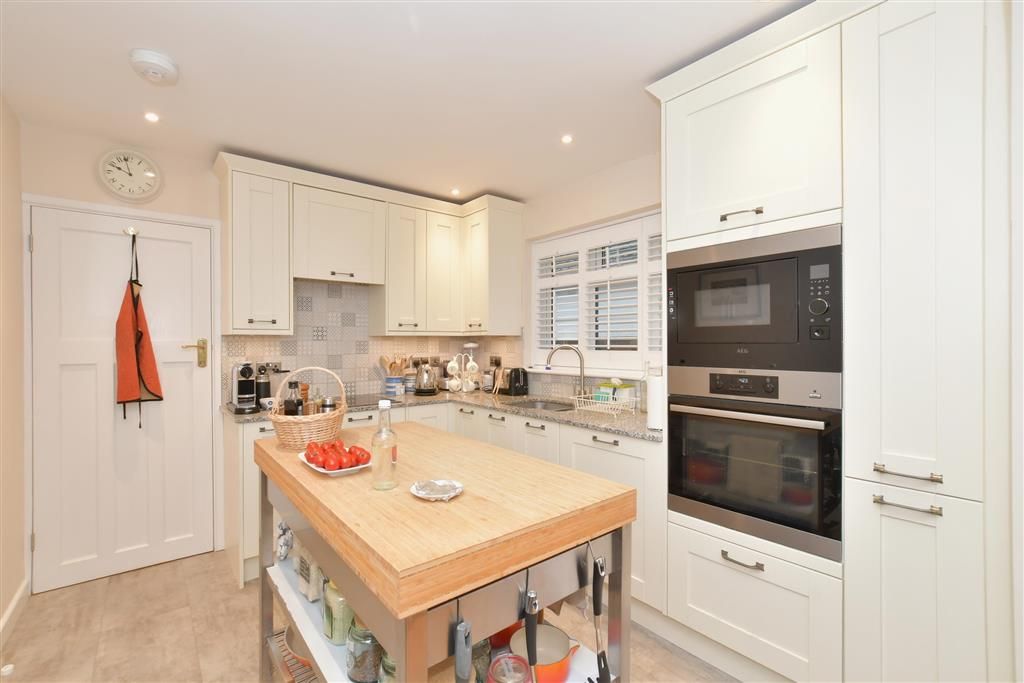 Cedar Drive, Chichester, West Sussex PO19  