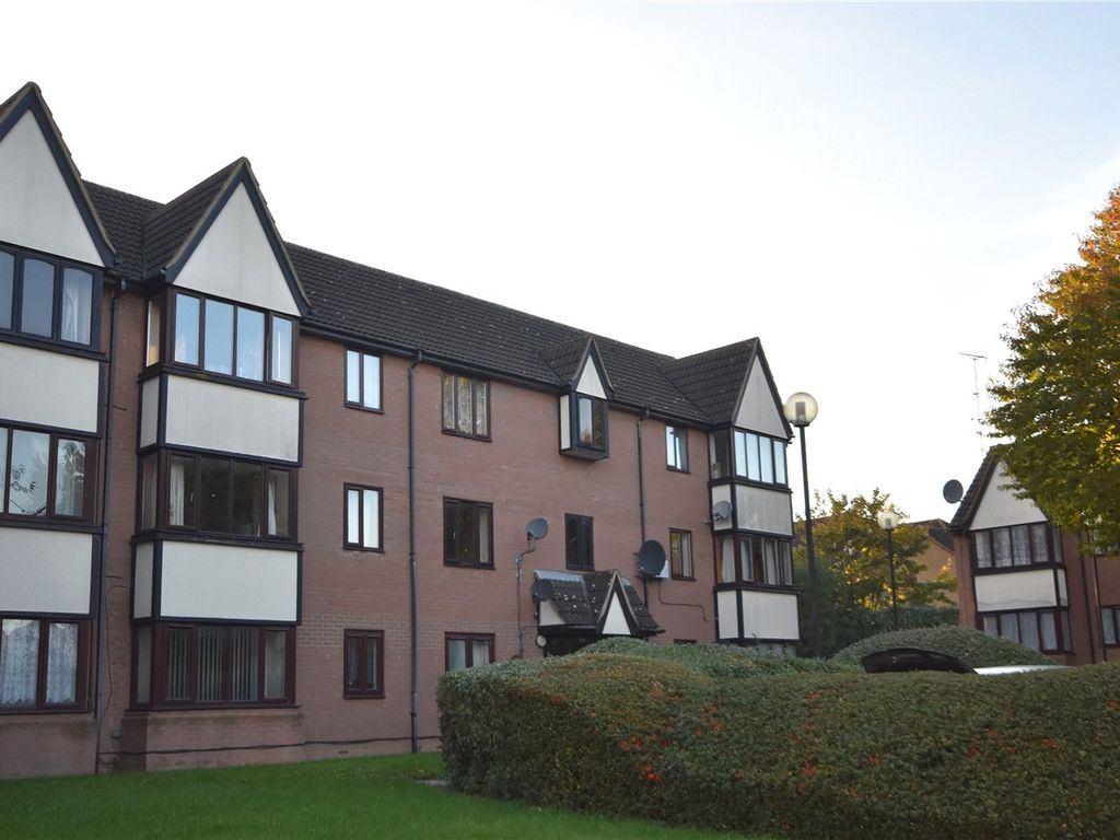 Petunia Court, Luton, Bedfordshire LU3  