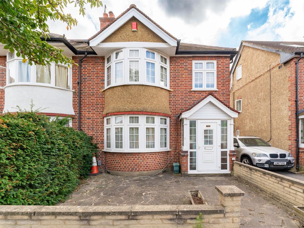 3 bed end terrace house for sale in Burnham Way, London W13, £750,000