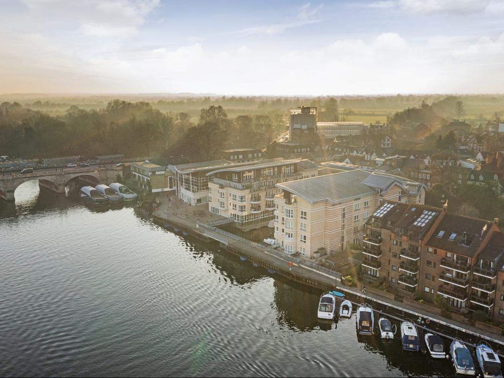 2 bed flat for sale in Kingston Upon Thames, England, United Kingdom