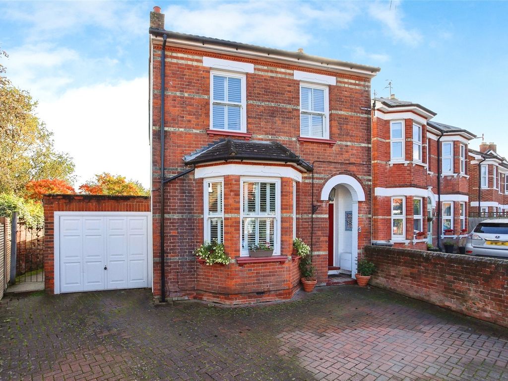 3 bed detached house for sale in St. Marys Road, Tonbridge, Kent TN9, £825,000 Zoopla