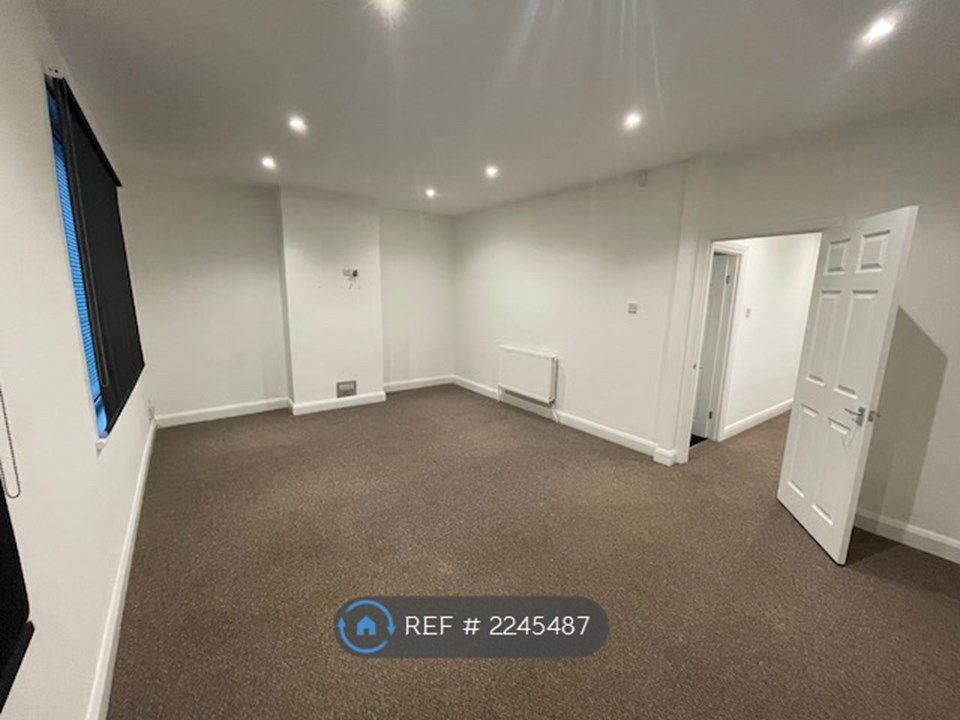 1 bed flat to rent in Sutton Road, SouthendOnSea SS2, £1,100 pcm Zoopla