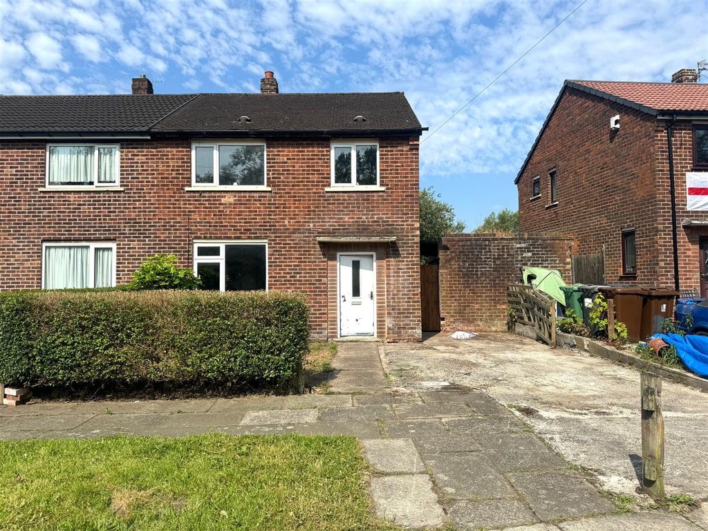 3 bed semidetached house for sale in Empress Drive, Leigh WN7, £