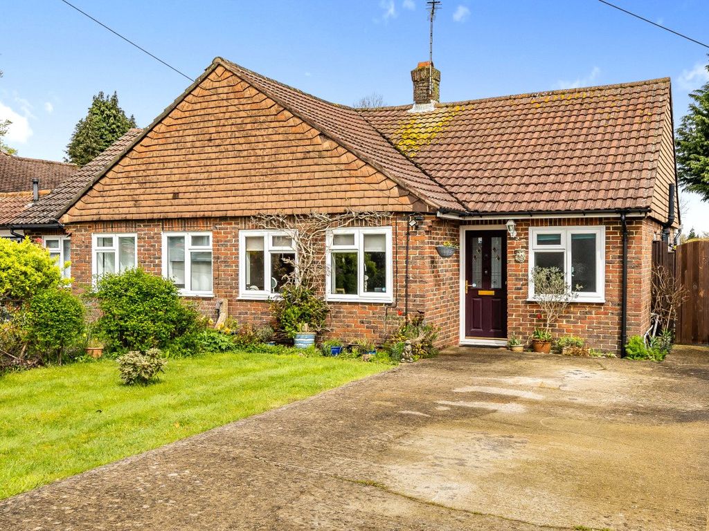 1 bed bungalow for sale in Boxwood Way, Warlingham, Surrey CR6 Zoopla