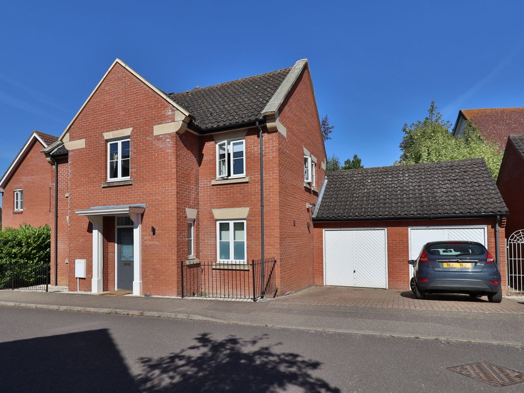4 bed detached house for sale in Oakfield Road, Long Stratton, Norwich NR15 Zoopla