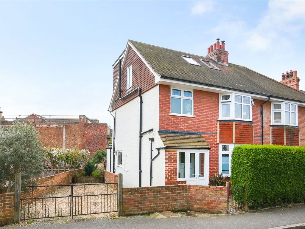 4 bed semidetached house for sale in Vale Road, Portslade, Brighton