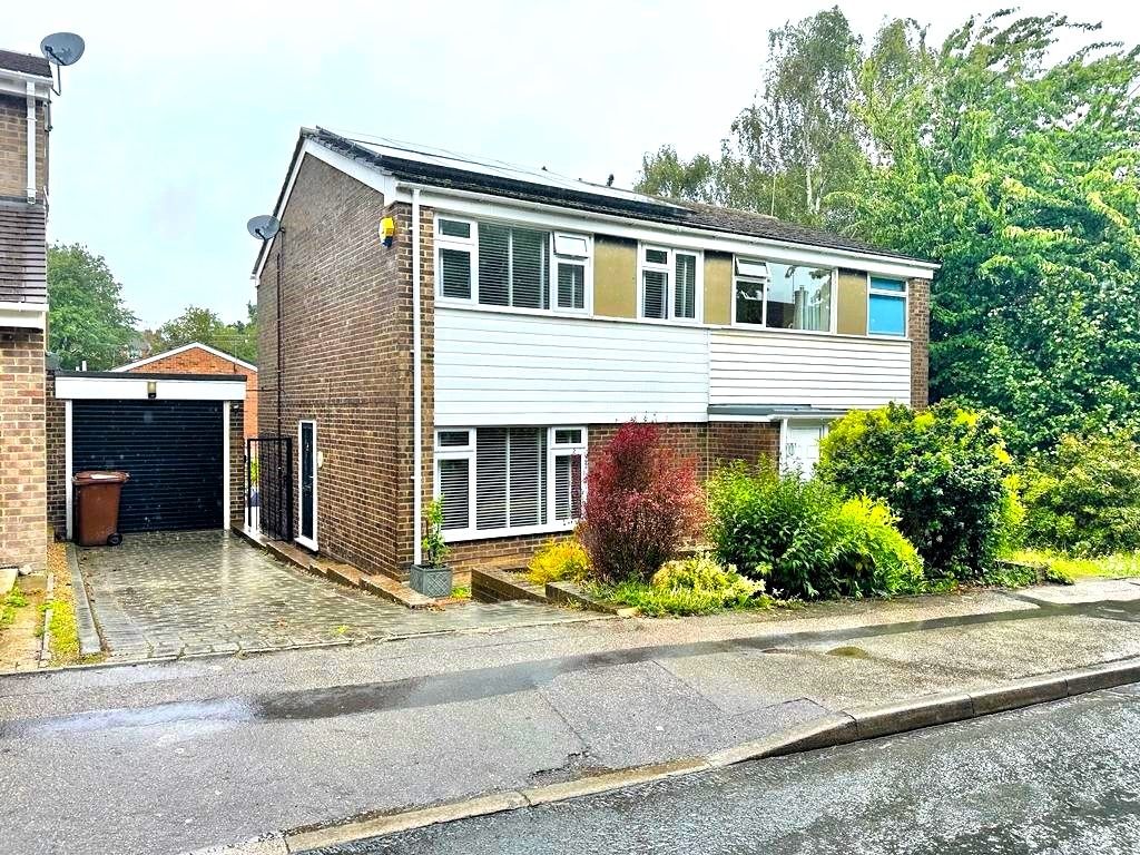 3 bed semidetached house to rent in Silverspot Close, Rainham, Gillingham ME8 Zoopla