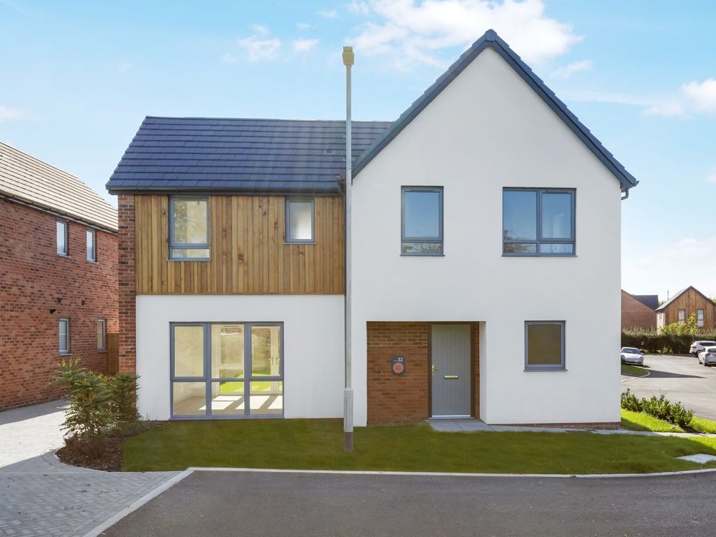 4 bed detached house for sale in Oak Avenue, Elswick, Lancashire PR4, £425,995 Zoopla