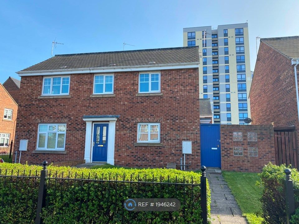 2 bed flat to rent in Ormonde Street, Jarrow NE32, £700 pcm Zoopla