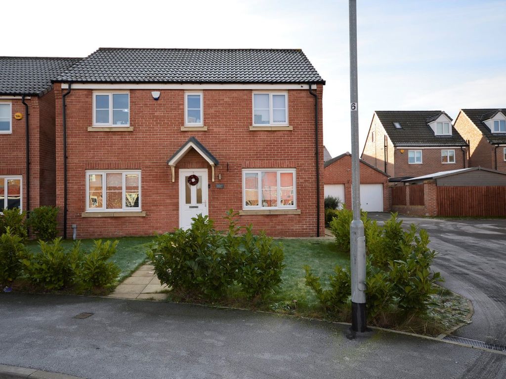4 bed detached house for sale in Avalon Gardens, Harworth, Doncaster