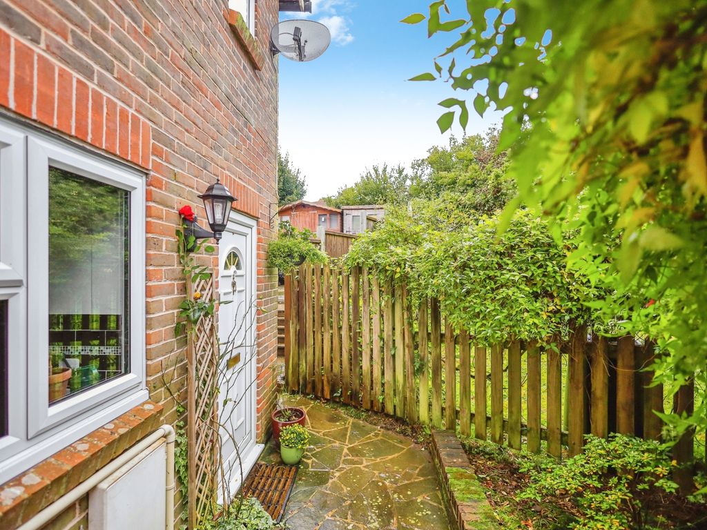1 bed end terrace house for sale in Coppice View, Heathfield, East