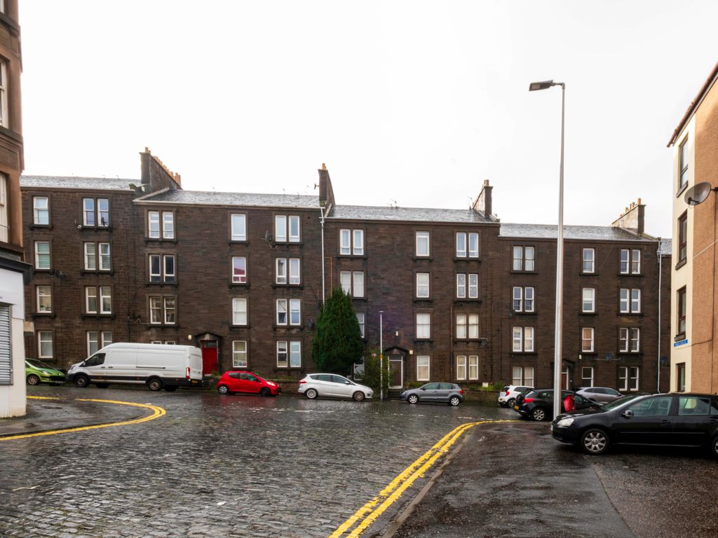 1 bed flat for sale in 3/2, 18 Forest Park Road, Dundee, Angus DD1, £
