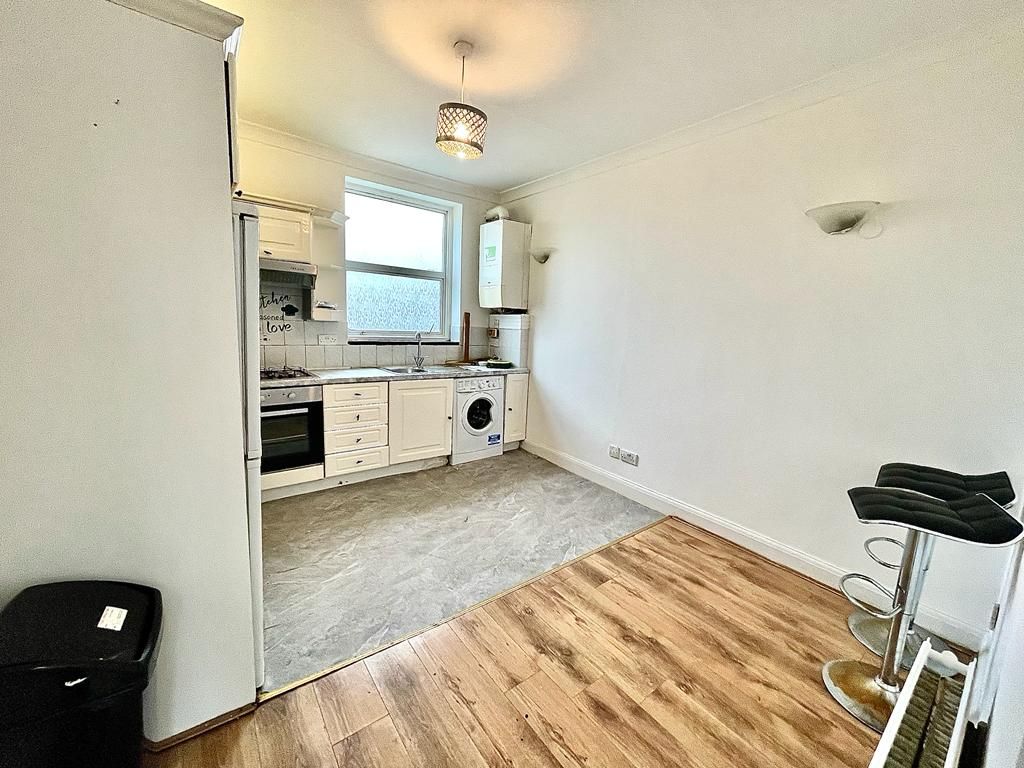 1 bed flat to rent in Elgin Avenue, Maida Vale, London W9, £1,733 pcm
