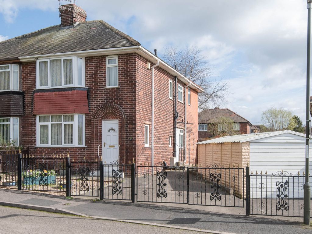 3 bed semidetached house for sale in Hartington View, Staveley S43, £