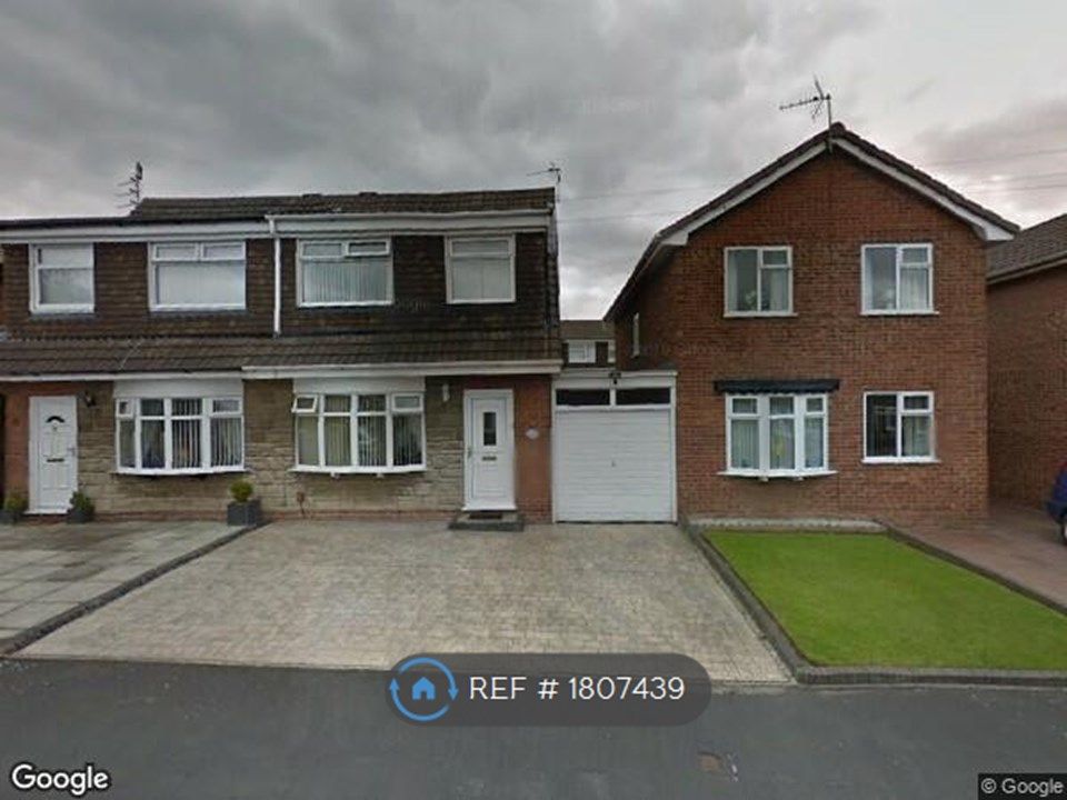 3 bed semidetached house to rent in Campion Close, St. Helens WA11, £