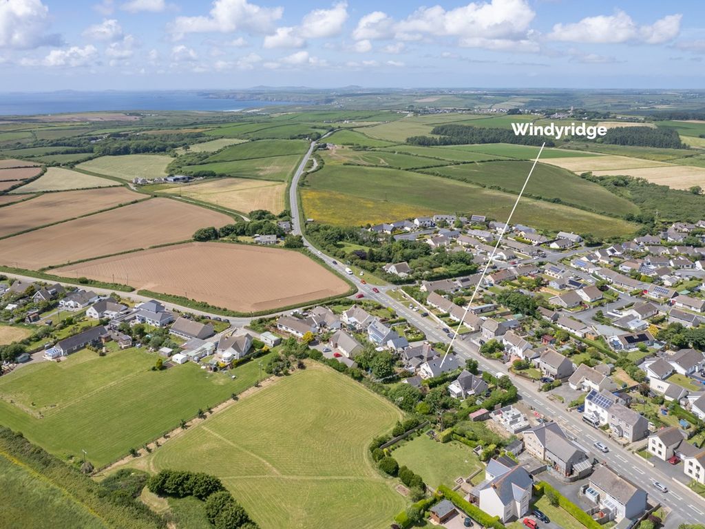 4 bed detached house for sale in Simpson Cross, Haverfordwest SA62, £