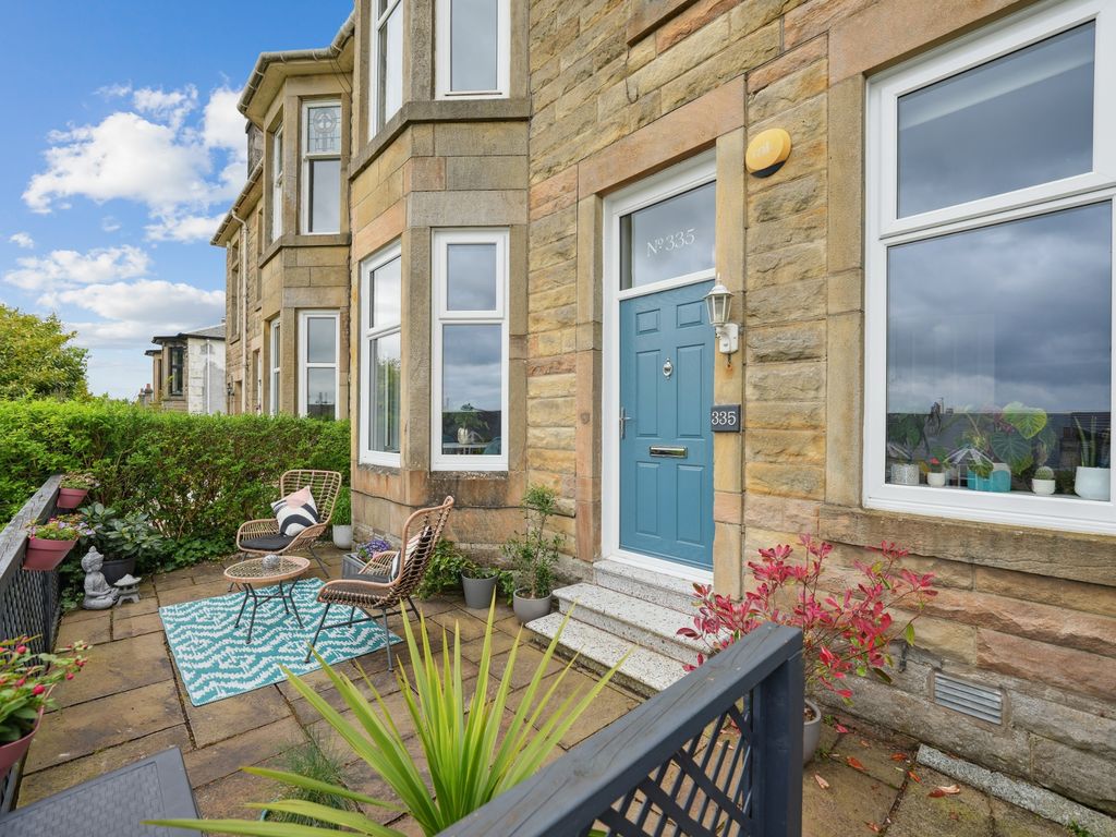 3 bed flat for sale in Kilmarnock Road, Newlands, Glasgow G43, £329,000