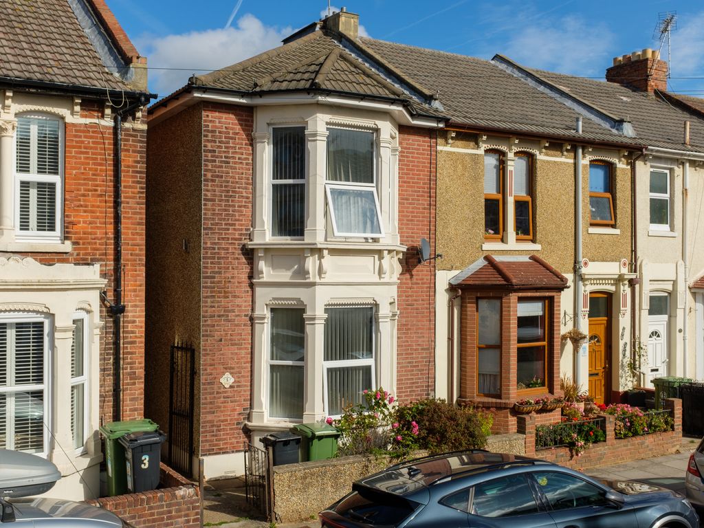 5 bed end terrace house for sale in Montague Road, Portsmouth PO2 Zoopla