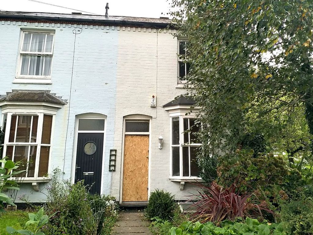 2 bed end terrace house for sale in 67 Brookfield Road, Hockley