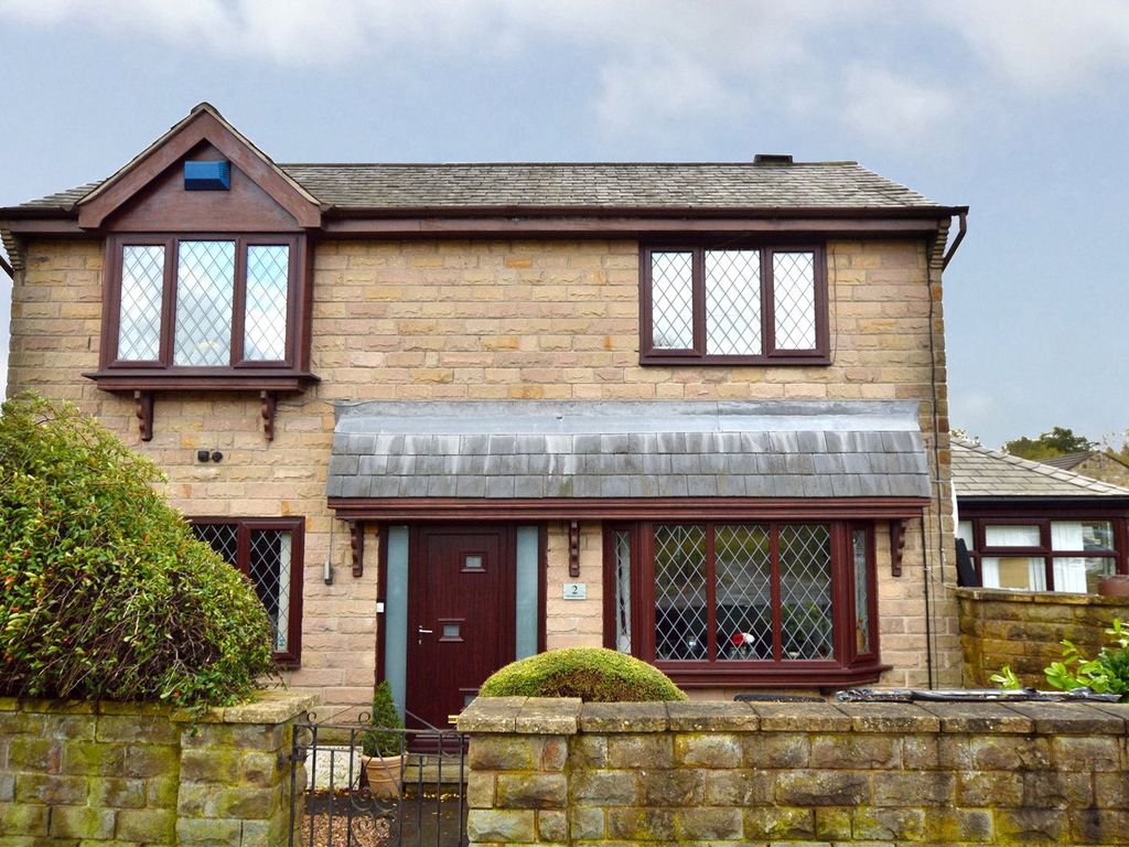 3 bed detached house for sale in Sandringham Avenue, Pudsey, Leeds, West Yorkshire LS28, £