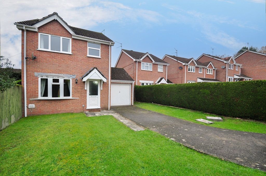 3 bed detached house to rent in Hornbeam Close, Caerleon, Newport NP18