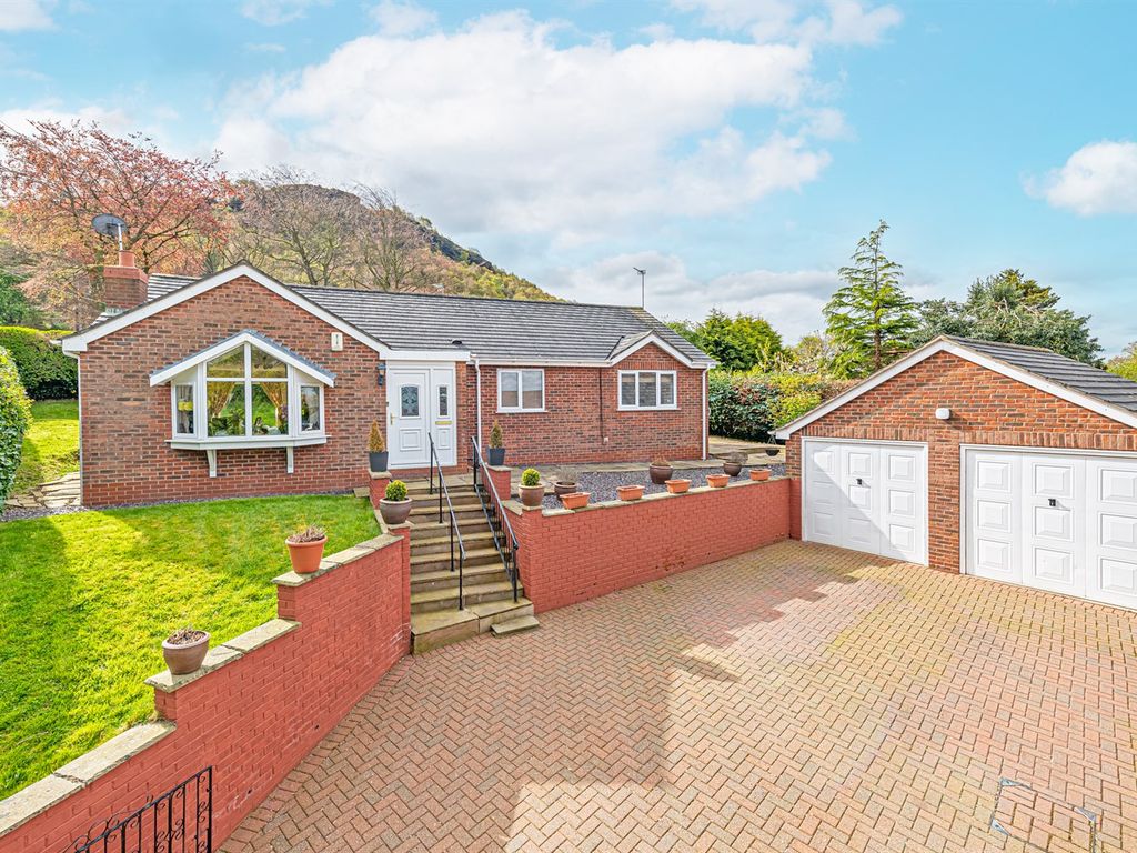 3 bed detached bungalow for sale in The Beeches, Chester Road, Helsby