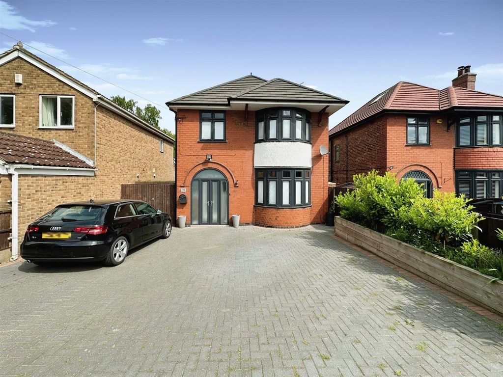 3 bed detached house for sale in Kirklington Road, Rainworth, Mansfield