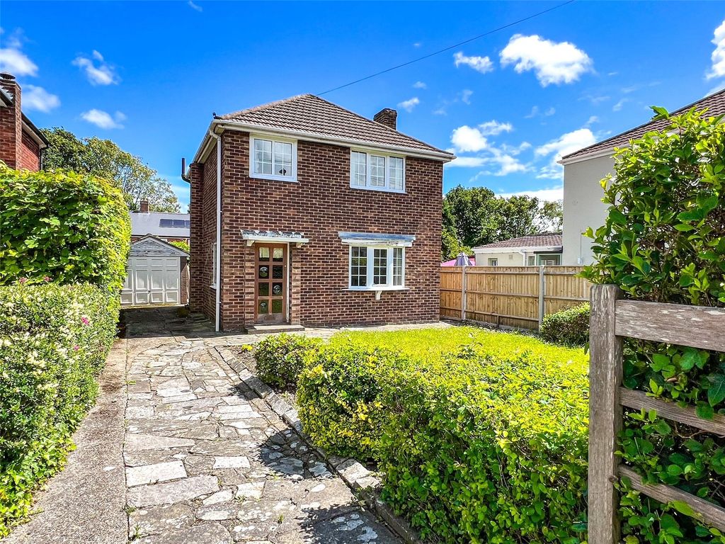 3 bed detached house for sale in Middle Road, Southampton, Hampshire ...